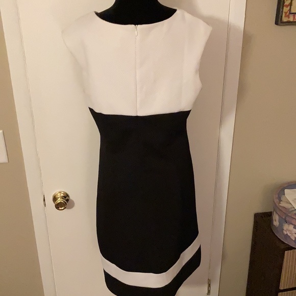 Black and cream dress - Picture 4 of 4